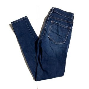 LOFT jeans. Skinny fit.